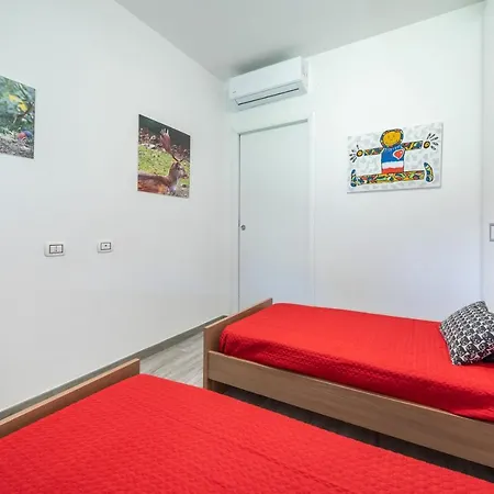 Tra Pineta E Mare Cristallino Holiday home Pula
